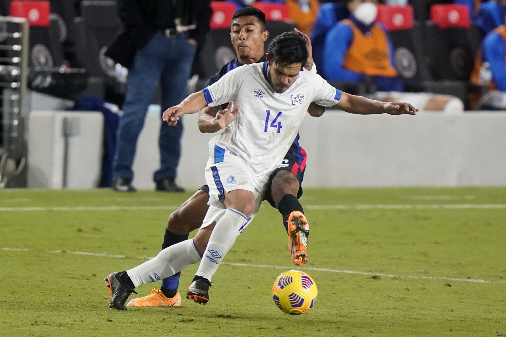Araujo Tottenham 2